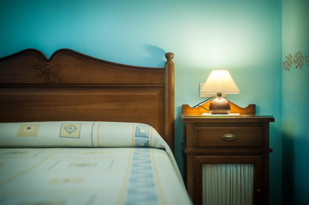 Apartamentos El Pradon De Santa Marina Parres de Llanes Bilik gambar